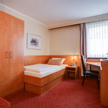 Hotel Centro Weisser Hase 3*