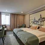 Premier Weisser Hase Hotel 3*