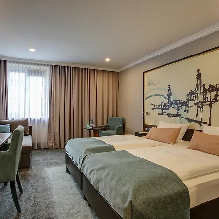 Premier Weisser Hase Hotel 3*