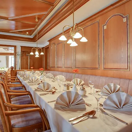 Hotel Premier Weisser Hase Passau