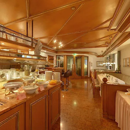 Premier Weisser Hase 3* Passau