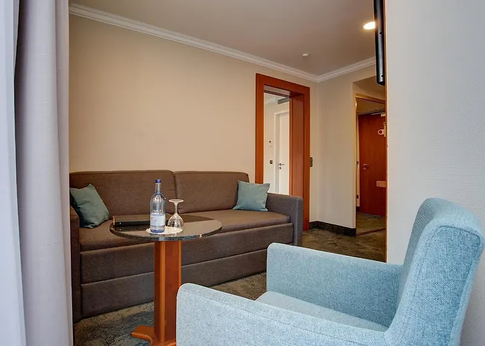 Premier Weisser Hase 3*