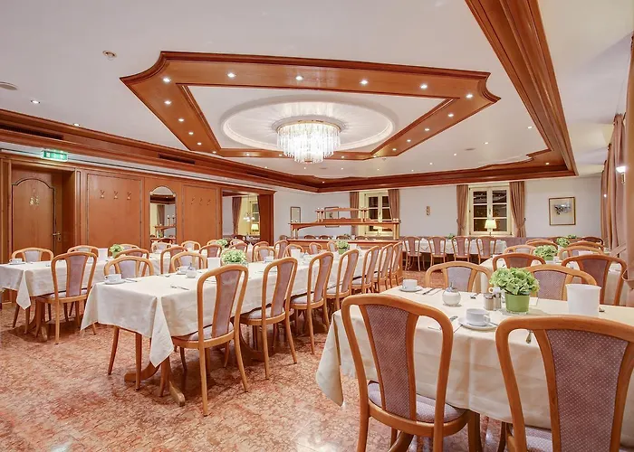 Premier Weisser Hase Hotel 3*